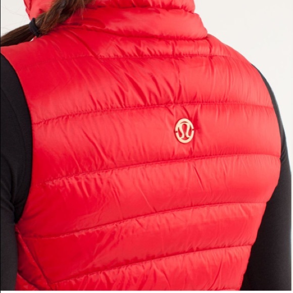 Lululemon Down Town Down Vest in Currant Red size 8 - Picture 7 of 16